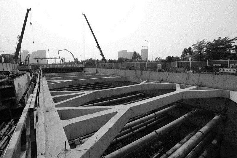 宝安站环框梁施工<br />