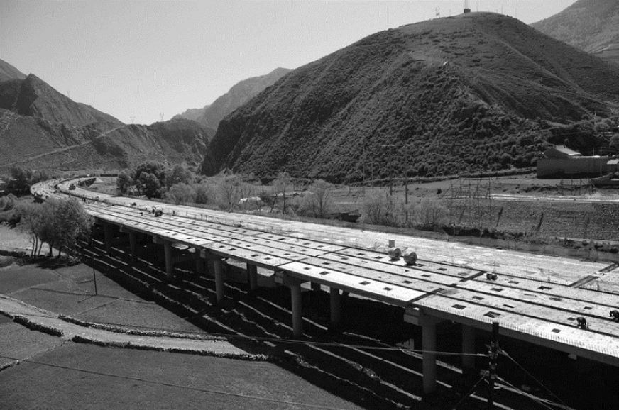 乡钦多特大桥<br />