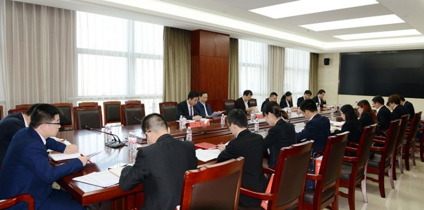 主席团会议<br />