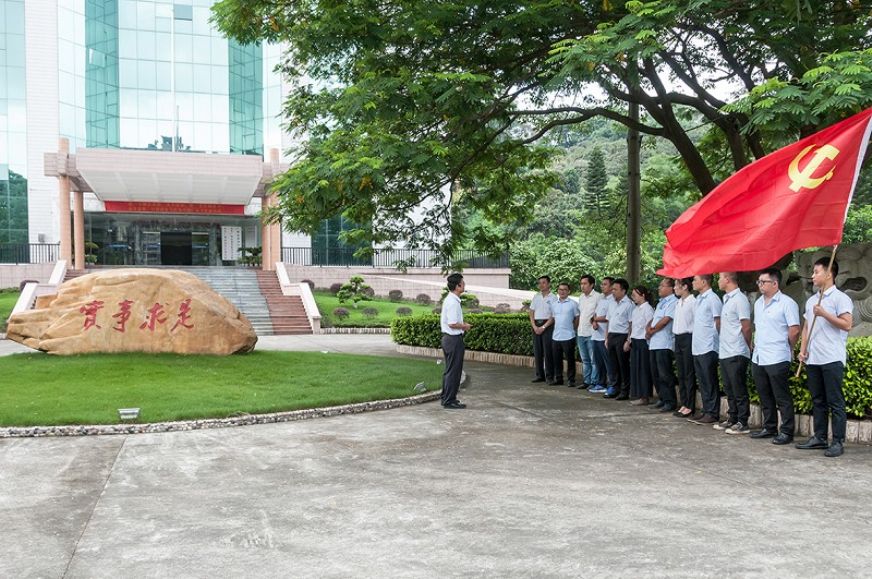 路桥公司虎门二桥立交项目、广佛项目党员学习“实事求是”精神<br />