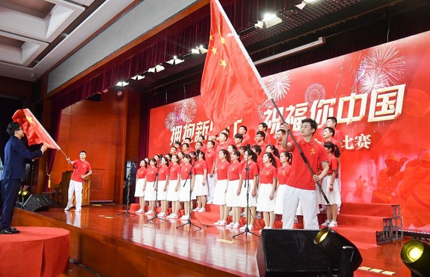 天龙酒店代表队演唱《同一首歌》《我爱你中国》<br /> 天龙酒店代表队演唱《同一首歌》《我爱你中国》<br />