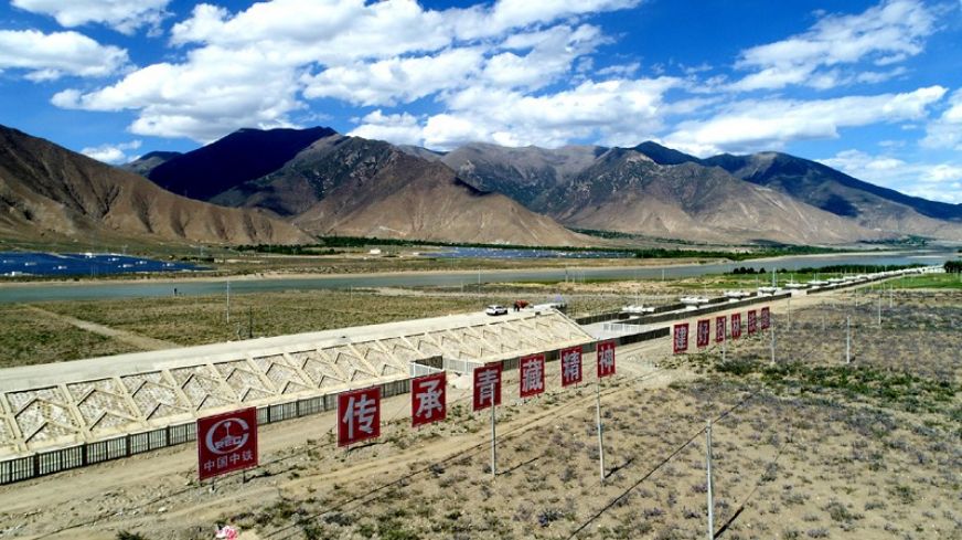 路基施工<br /> 路基施工<br />