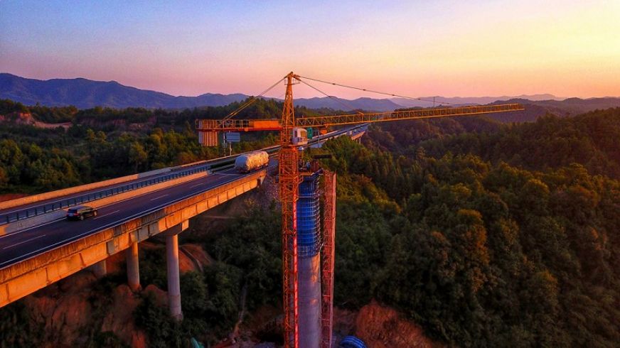 宁都跨G319国道大桥<br /> 宁都跨G319国道大桥<br />