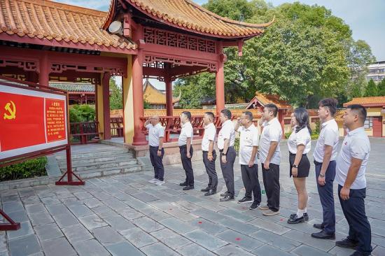 图片1 图片1