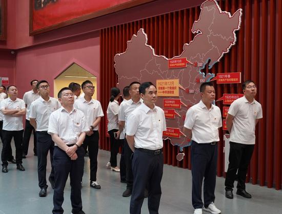 图片1 图片1