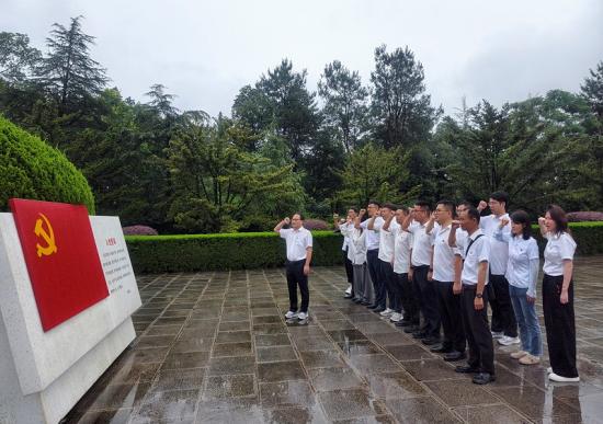 图片1 图片1